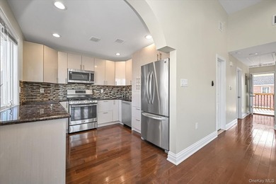 SPACIOUS DETACHED TWO-FAMILY REBUILT IN YEAR 2018 ! Rare - photo 12