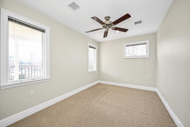 SPACIOUS DETACHED TWO-FAMILY REBUILT IN YEAR 2018 ! Rare - photo 13