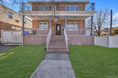 SPACIOUS DETACHED TWO-FAMILY REBUILT IN YEAR 2018 ! Rare - photo 19