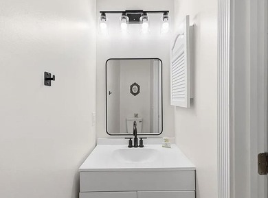 Discover the perfect blend of comfort, convenience, and coastal - photo 10