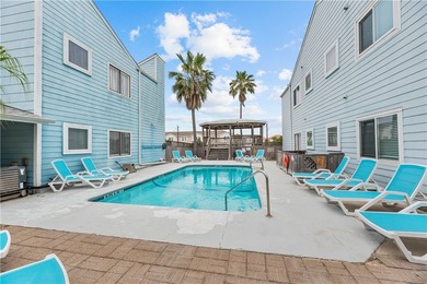 Cozy Coastal One-Bedroom Condo - Prime Beachside Location! This - photo 32
