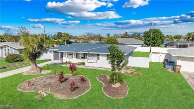 Discover the opportunity to own a completely remodeled 3-bedroom - photo 3
