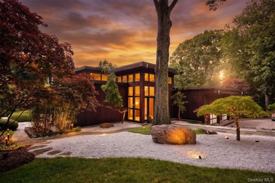KoiHaus, a mid-century modern home on 3.16 acres, tucked away on - photo 2