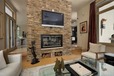 KoiHaus, a mid-century modern home on 3.16 acres, tucked away on - photo 8