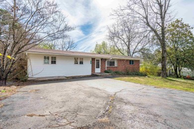 Lake Home For Sale in Hot Springs, Arkansas
