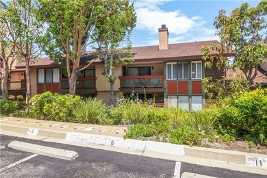 This well-maintained and stunning two-bedroom, two-bathroom - photo 19