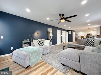If you've been searching for a home with a truly contemporary - photo 19