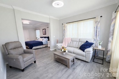 Better Than New | 3,000+ Sq Ft | Sunset Pergola Retreat Welcome - photo 20