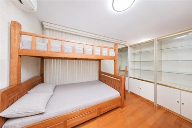 Introducing this beautiful semi-detached one-family brick home - photo 21