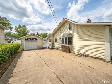 Quaint home in Bolles Harbor near Lake Erie with easy access to - photo 21