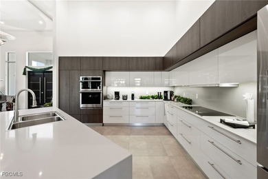 Ultra-Luxury, custom built, DIRECT GULF ACCESS, infinity edge - photo 22