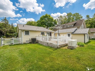 Quaint home in Bolles Harbor near Lake Erie with easy access to - photo 23