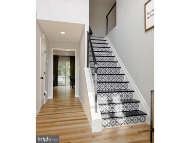 If you've been searching for a home with a truly contemporary - photo 25