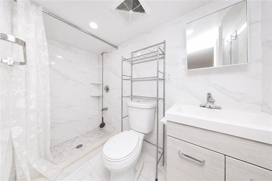 Introducing this beautiful semi-detached one-family brick home - photo 27