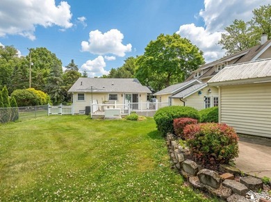 Quaint home in Bolles Harbor near Lake Erie with easy access to - photo 28