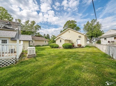 Quaint home in Bolles Harbor near Lake Erie with easy access to - photo 32