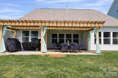 Better Than New | 3,000+ Sq Ft | Sunset Pergola Retreat Welcome - photo 36