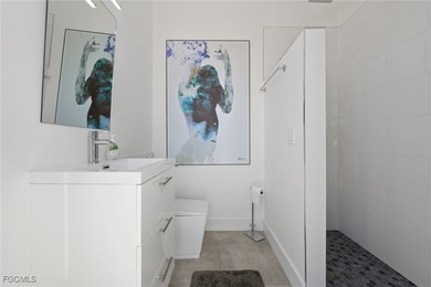 Ultra-Luxury, custom built, DIRECT GULF ACCESS, infinity edge - photo 40