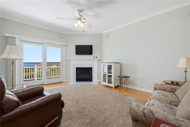 We invite you to explore this expansive end-unit - photo 10