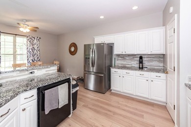 Enjoy easy, one-story living in this beautifully maintained home - photo 8