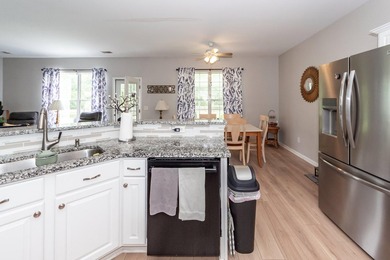 Enjoy easy, one-story living in this beautifully maintained home - photo 9