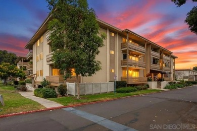 Rare floor plan in the popular Point Loma Tennis Club. This - photo 1
