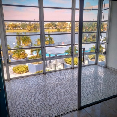(private lake, pond, creek) Condo For Sale in Miami Florida