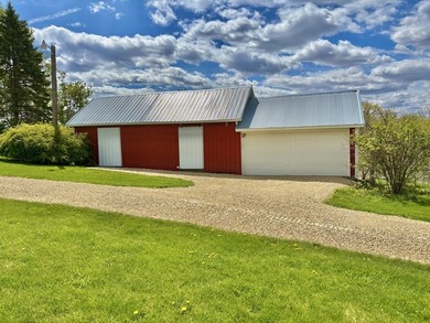 This Twin Bluff property is a rare ridgetop retreat overlooking - photo 18