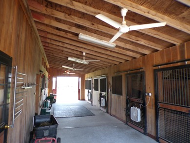 A 5-minute walk (2,00 ft. roughly away) to the covered pavilion - photo 33