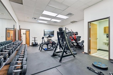 Professional office space in high traffic area with excellent - photo 33