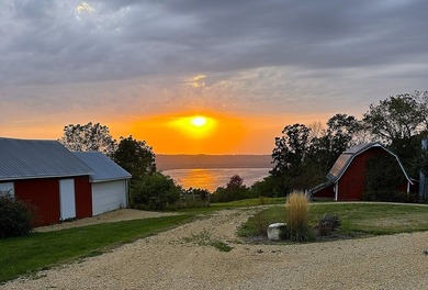 This Twin Bluff property is a rare ridgetop retreat overlooking - photo 37