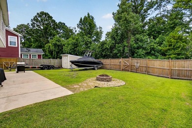Welcome to 8650 Sentry Circle, a move-in ready home in the - photo 4