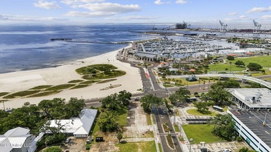 Location is key for these 2 Beach Front Lots in Downtown - photo 4