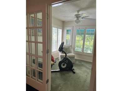 First floor unit! Come see this unit which is perfect to remodel - photo 5