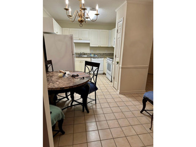 First floor unit! Come see this unit which is perfect to remodel - photo 7