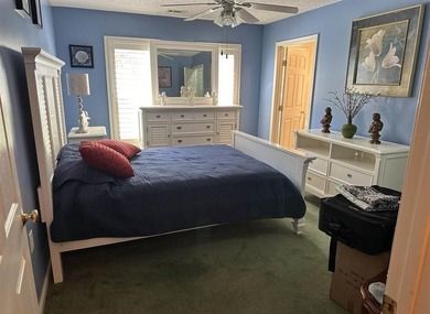 First floor unit! Come see this unit which is perfect to remodel - photo 8