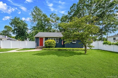 Welcome to this beautifully maintained 2-bedroom, 2-bath ranch - photo 2