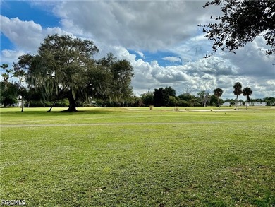 Affordable 2 bedroom 2 bath GROUND FLOOR CORNER UNIT in Golfside - photo 26
