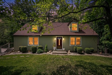 Welcome to Hideaway Hills and this spacious, beautifully updated - photo 1