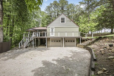 Welcome to Hideaway Hills and this spacious, beautifully updated - photo 3