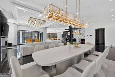 A rare opportunity to own a 15,600 sq ft ultra-luxury - photo 5