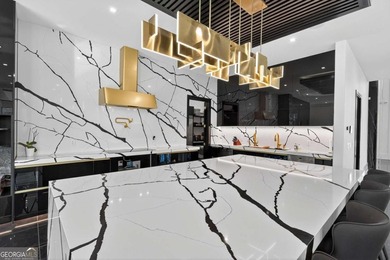 A rare opportunity to own a 15,600 sq ft ultra-luxury - photo 10