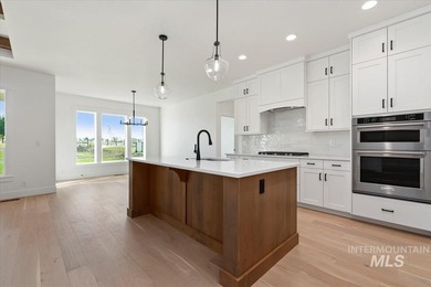 Experience luxury and leisure in The Maple by Tresidio Homes, an - photo 11