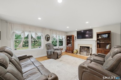 Thoughtfully designed for both comfortable everyday living and - photo 12