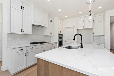 Experience luxury and leisure in The Maple by Tresidio Homes, an - photo 13