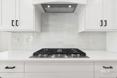 Experience luxury and leisure in The Maple by Tresidio Homes, an - photo 15