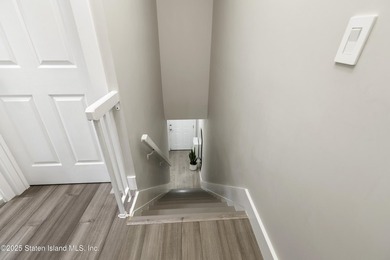 Move-In Ready , Welcome to 38 Deborah Loop - a newly renovated - photo 16