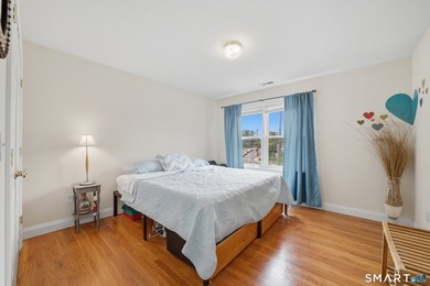 Thoughtfully designed for both comfortable everyday living and - photo 23