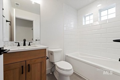 Experience luxury and leisure in The Maple by Tresidio Homes, an - photo 34
