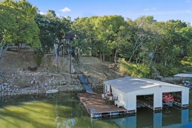 Lake Home For Sale in Gainesville, Texas